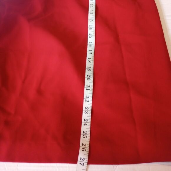 Le Suit red knee length pencil skirt with split in back and zipper closure SZ 16 - Picture 7 of 7